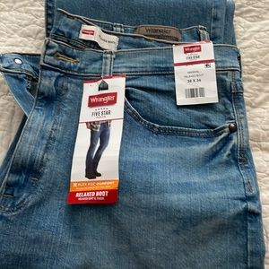 Wrangler 36x34 Relaxed Boot Flex men’s jeans